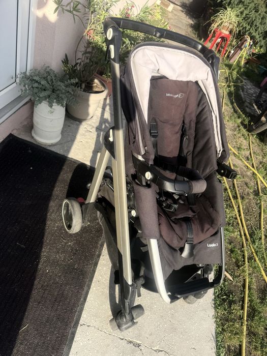 Carucior sport pliabil tip umbrela