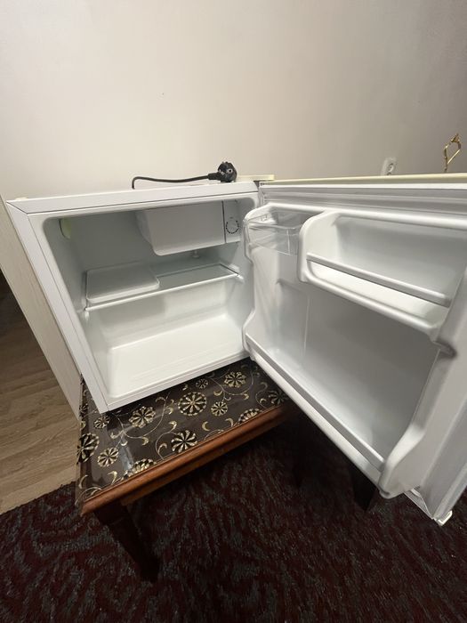 Холодильник маленький