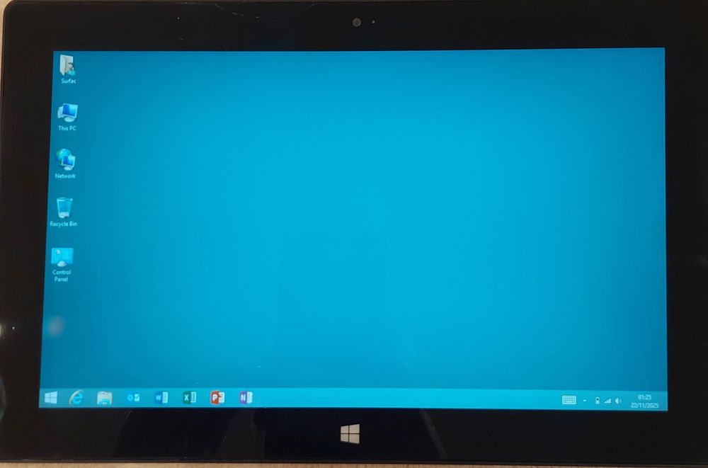 Tableta Surface Windows  si  I'Pad...