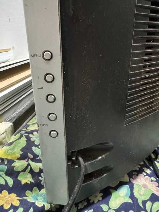 Продам телевизор самсунг б.у