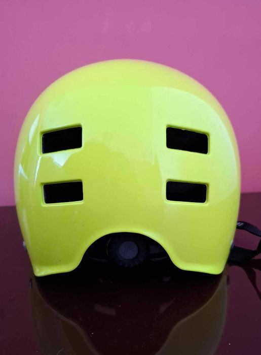 Каска Bluegrass Superbold Lime Matt М