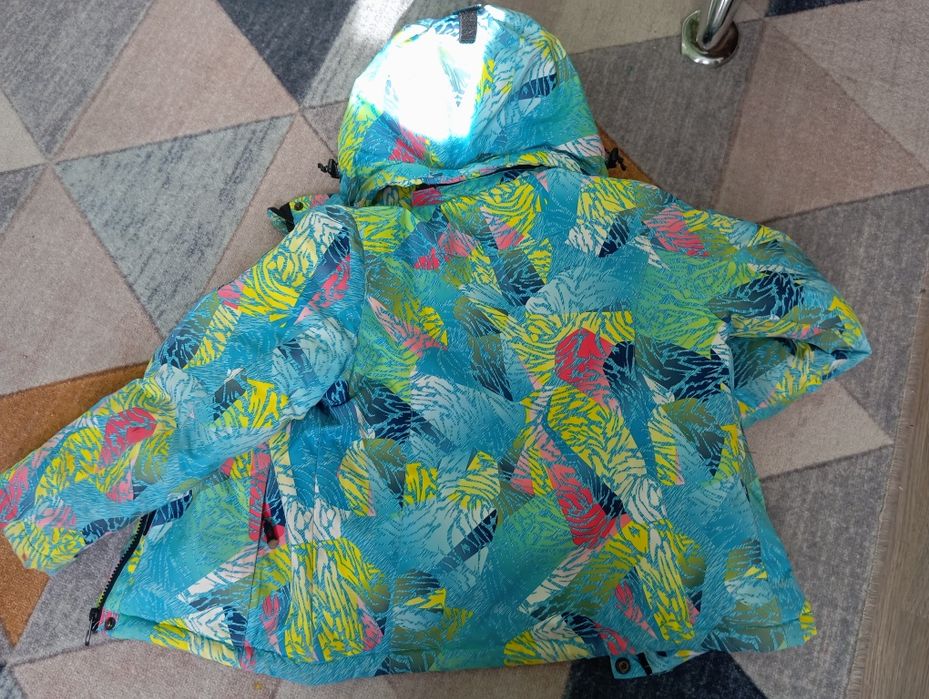 Продам костюм зимний 5-6 лет