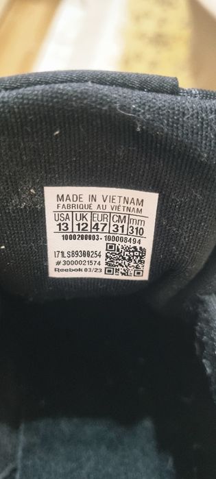 Продам кроссовки