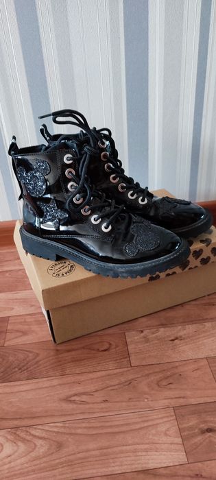 Продаются Ботинки Zara Original