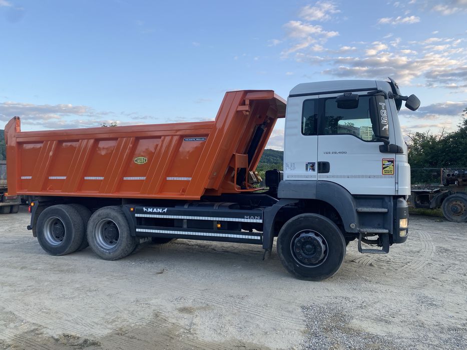 Vand man tgs 6x4  si 8x4 bascula