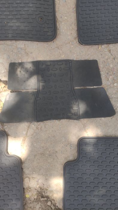 Полик Малибу 2 в нормальном состоянии