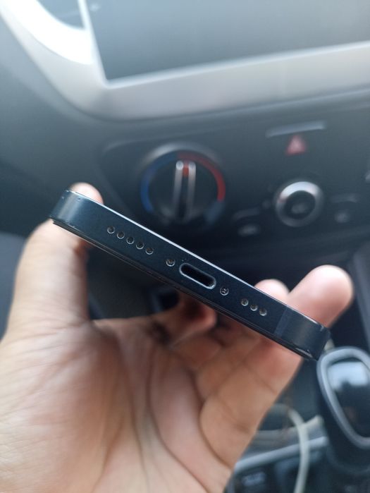 iPhone 13 128 g без ремонта