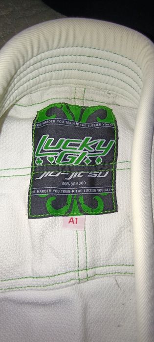 Продам кимано для Джиу-джитсу Lucky Gi