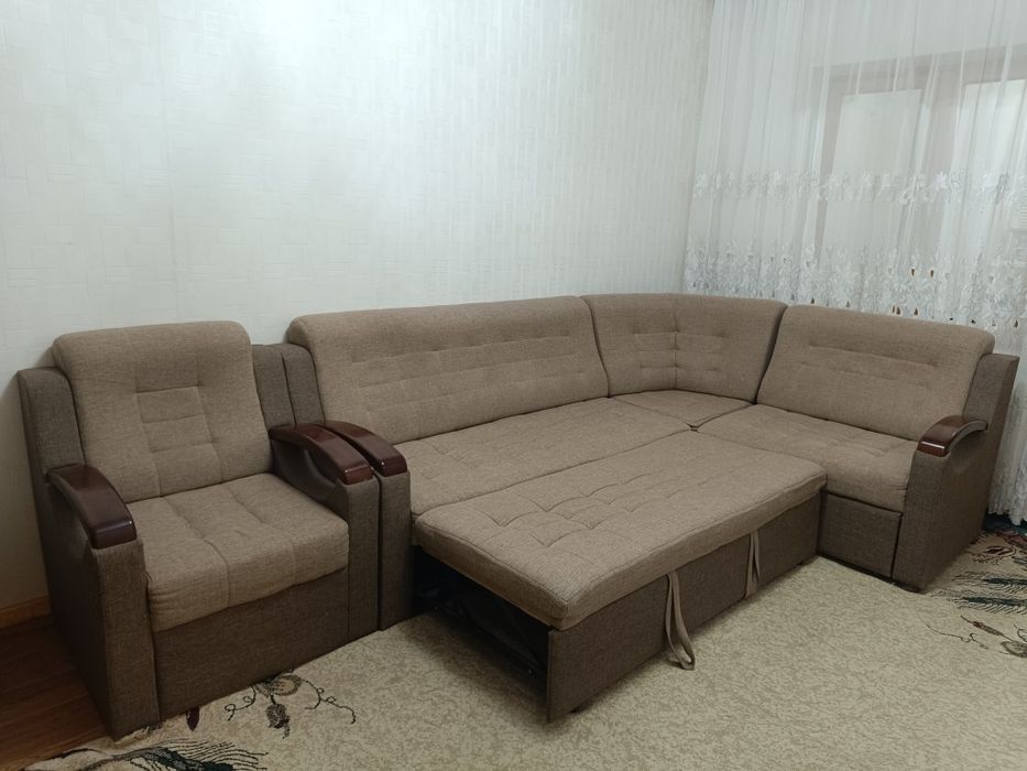 Угловой диван с креслом