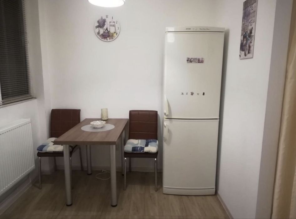 Vand Garsoniera zona Materna