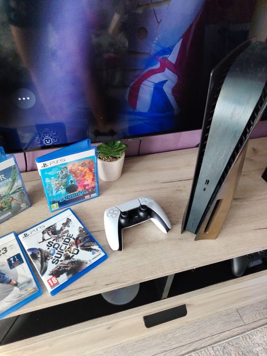 PlayStation 5 Disk + 5 jocuri ps5