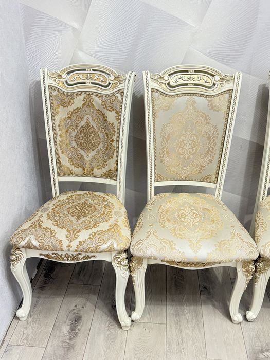Продам 6 стульев