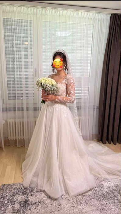 Vând rochie de mireasă