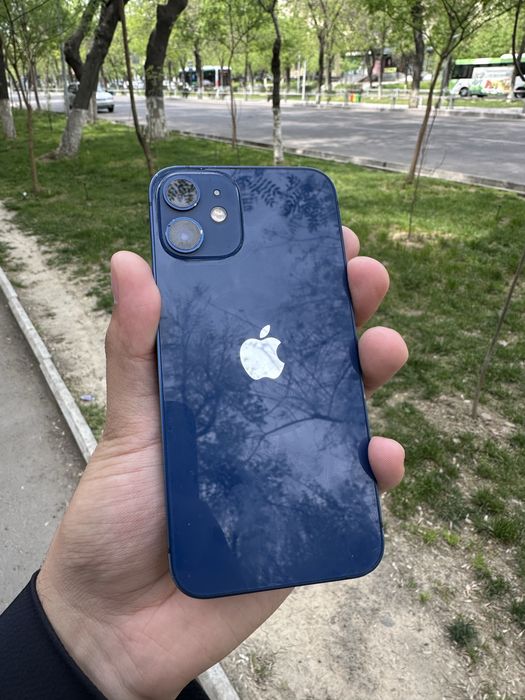Iphone 12 mini blue