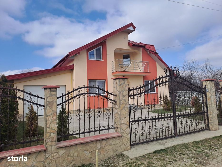 Casa 4 camere sat Voinesti Iasi pret 130 000 euro