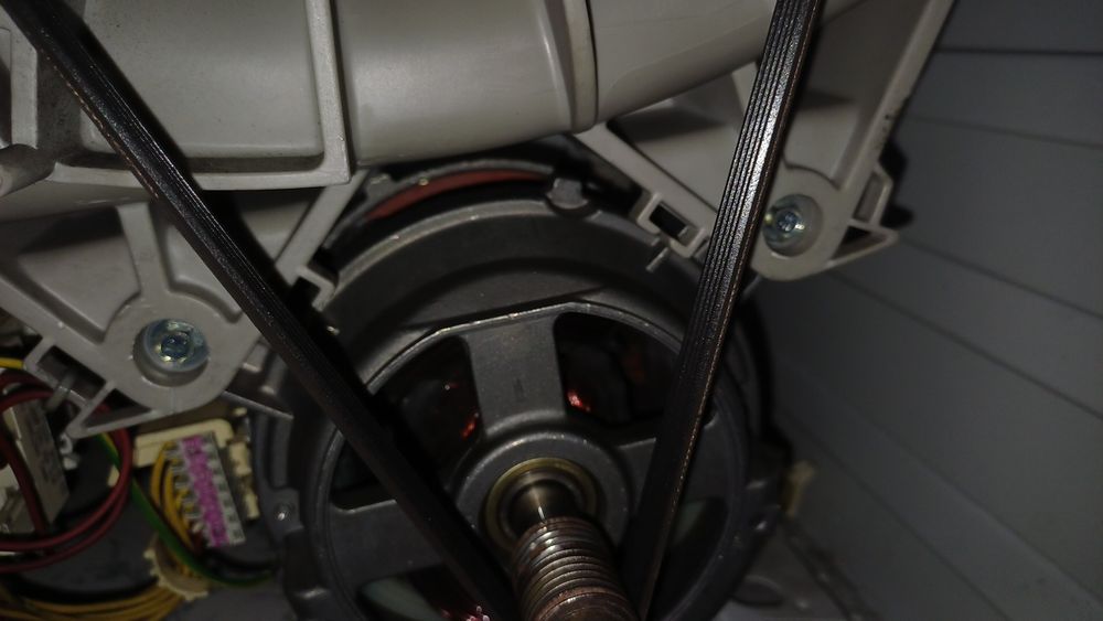 Пералня ZANUSSI ZWG 5140P за части или ремонт