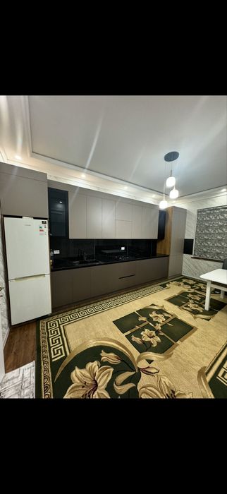 Сдаётся в аренду квартира 117 кв, в центре города Самарканд Гагарин