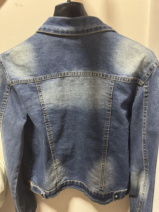 Джинсовая куртка