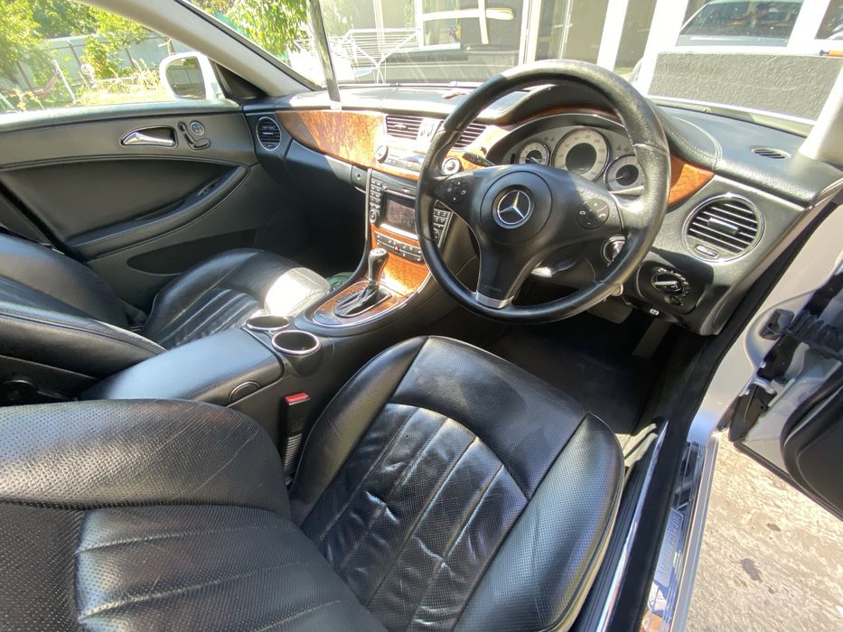 Mercedes Benz W219 CLS 320D