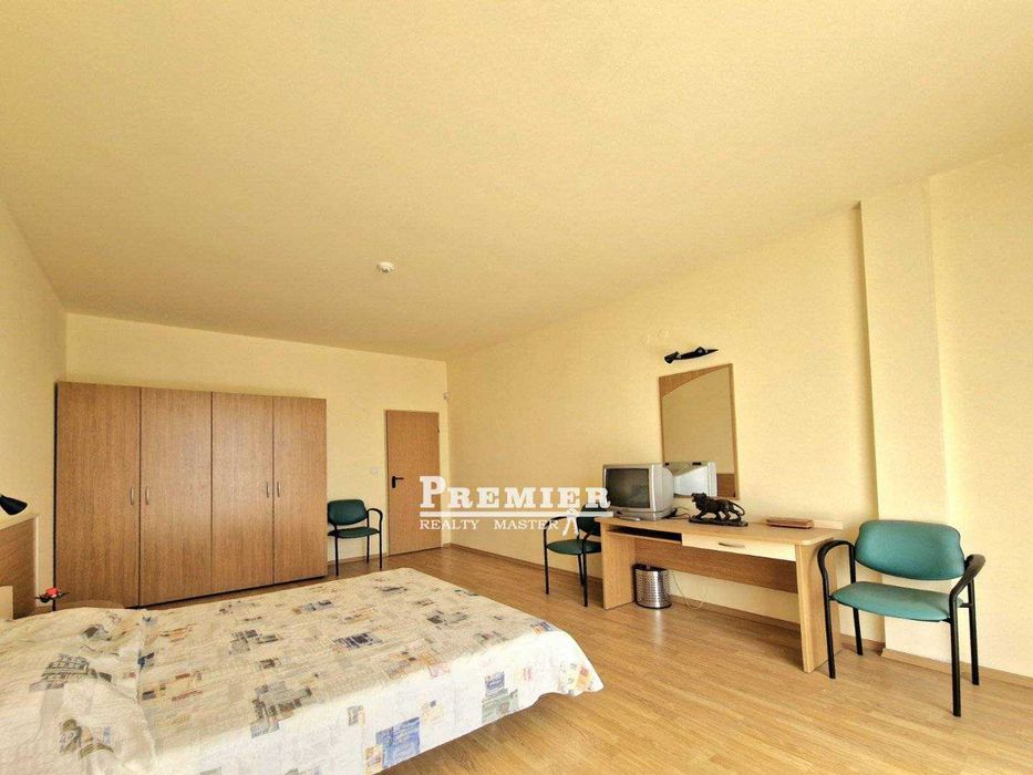 Продава се Двустаен апартамент в к.к. Слънчев бряг - 100 кв.м за 950 €/кв.м - Снимка #13