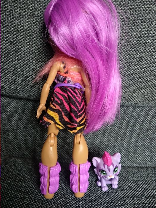 Кукла Cave Club.