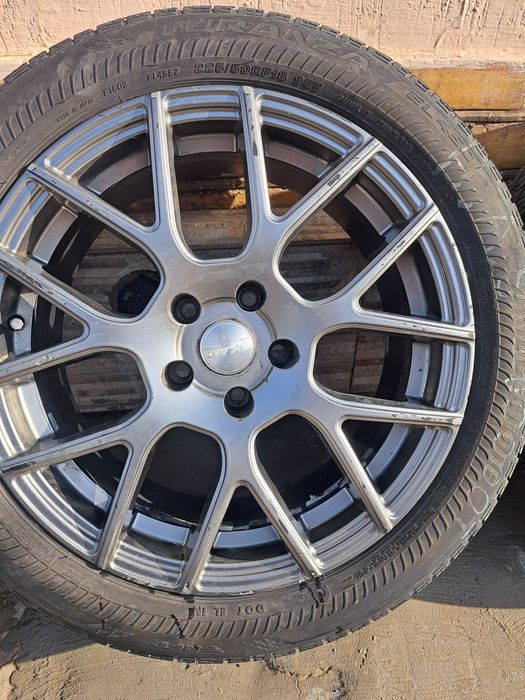 Диски с резиной  225. 50. R 18