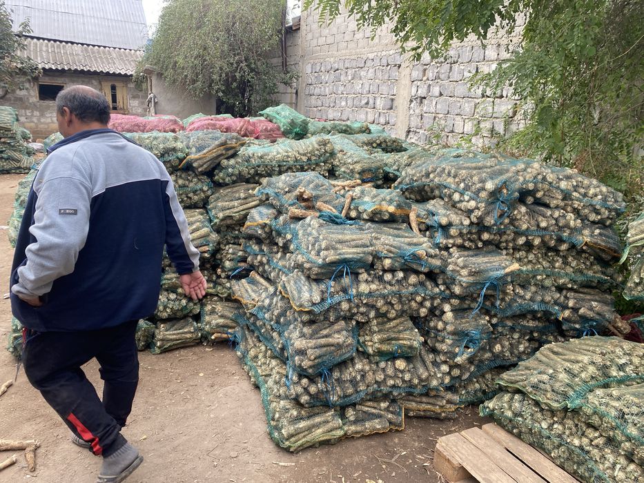 Vand hrean in cantitati mari