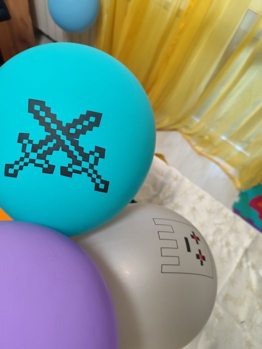 Картонена торта, Декорация за рожден ден Майнкрафт