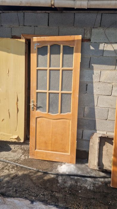 Продам межкомнатные двери