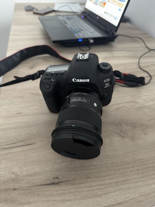 Canon EOS 5D Mark IV