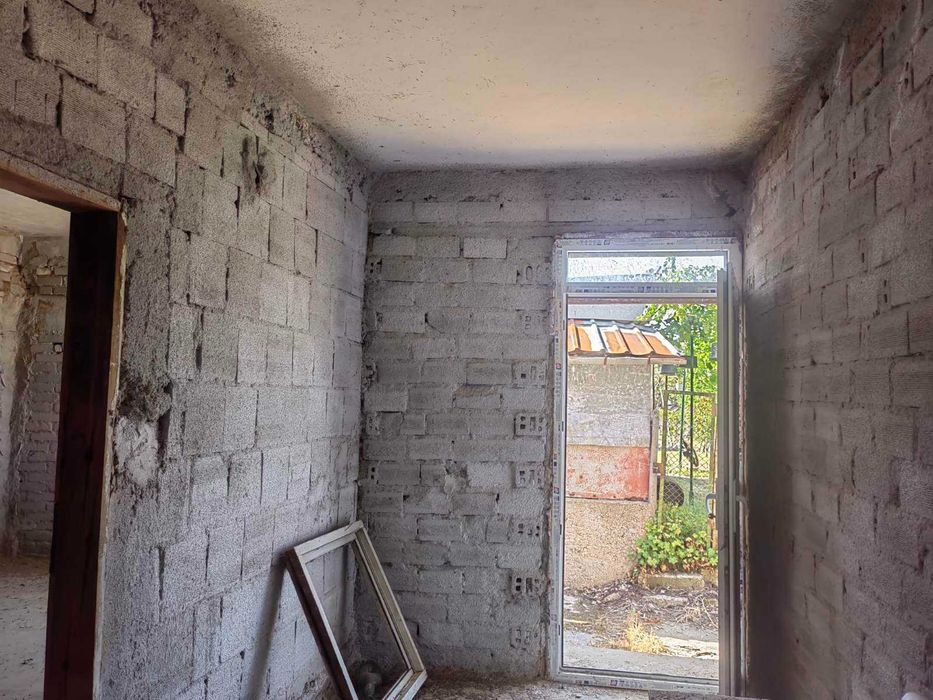 Продава се Къща в с. Сърнегор, Област Пловдив - 140 кв.м за 300 €/кв.м - Снимка #15