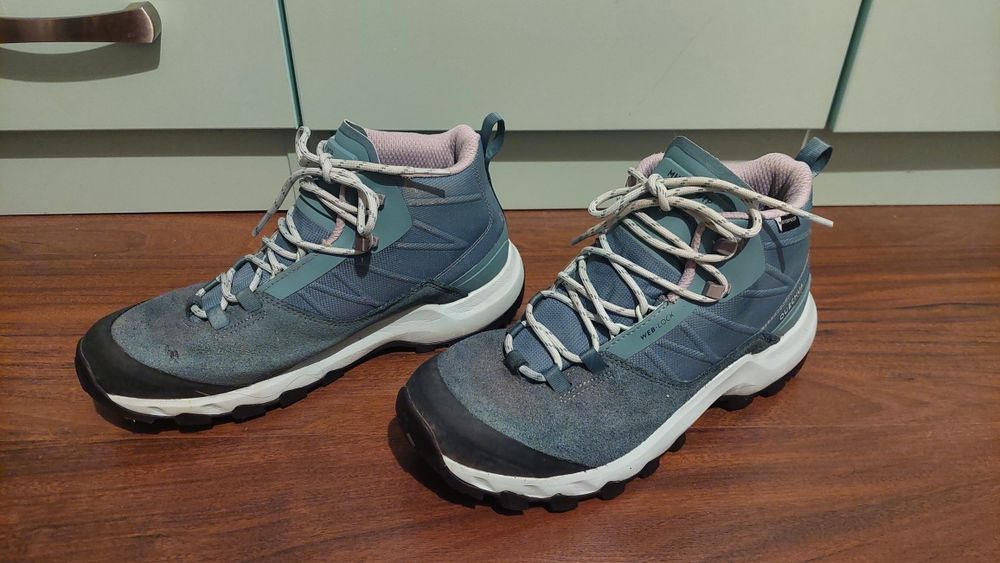 Туристически обувки 38