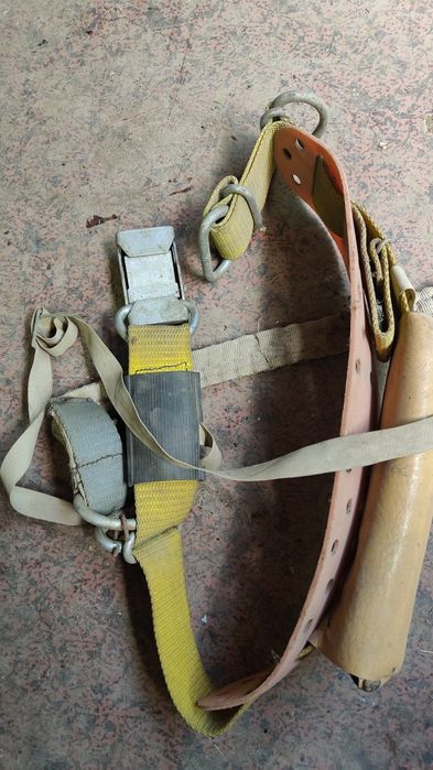 Страховой пояс спасателя