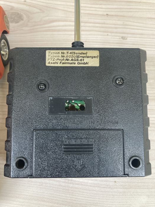 Оригинална японска радиоуправляема количка