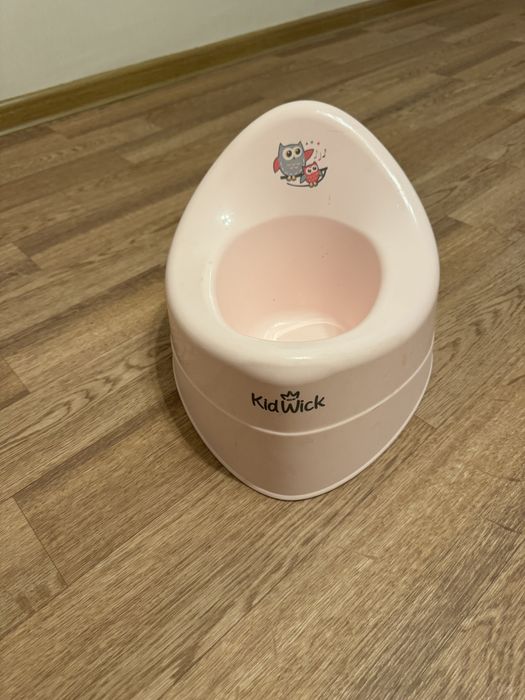 Детский горшок для девочки