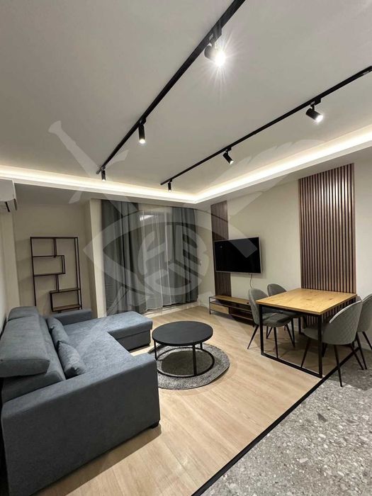 Дава се под наем Тристаен апартамент в Варна, Левски - 87 кв.м за 600 € - Снимка #2