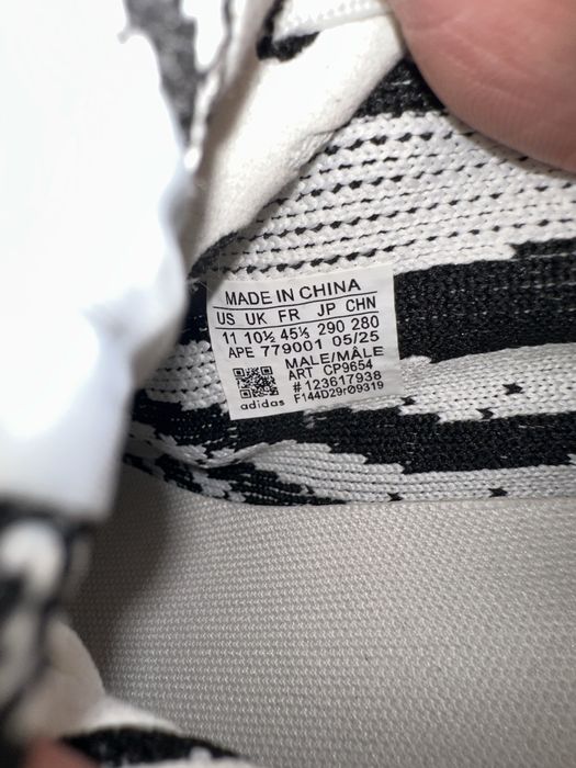 Yeezy zebra 45 noi