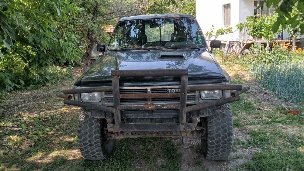 Toyota 4-runner джип