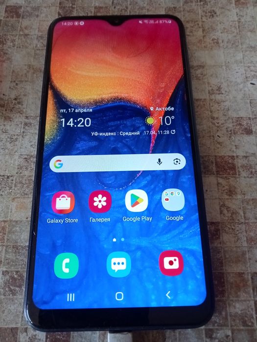 Продам телефон Самсунг