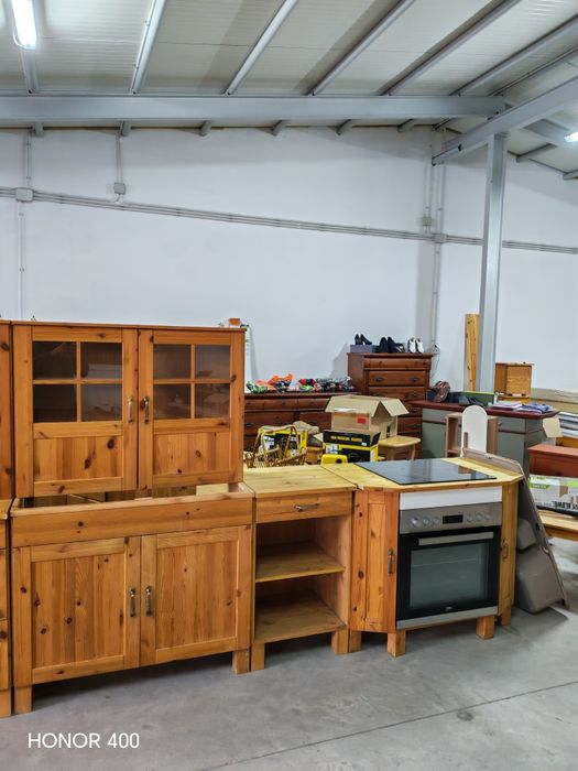 Bucătărie Utilată Integral din Lemn Masiv -Mobila Germania