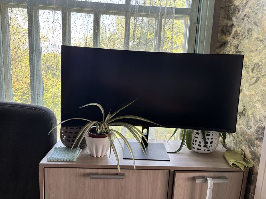 Монитор Redmi  180гц в хорошом состояни