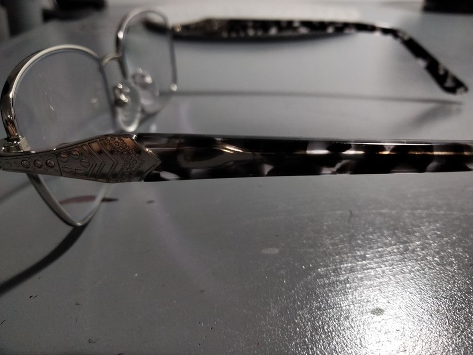 Продаю очки для зрения