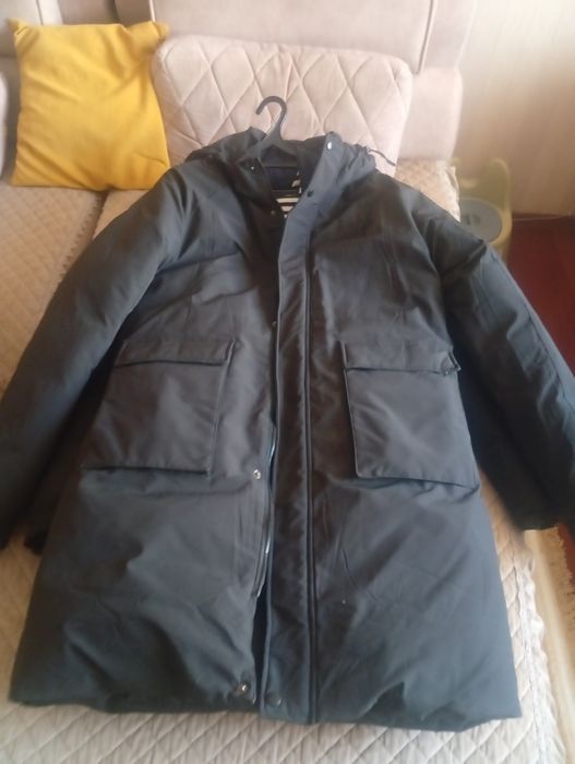Продам зимние куртки