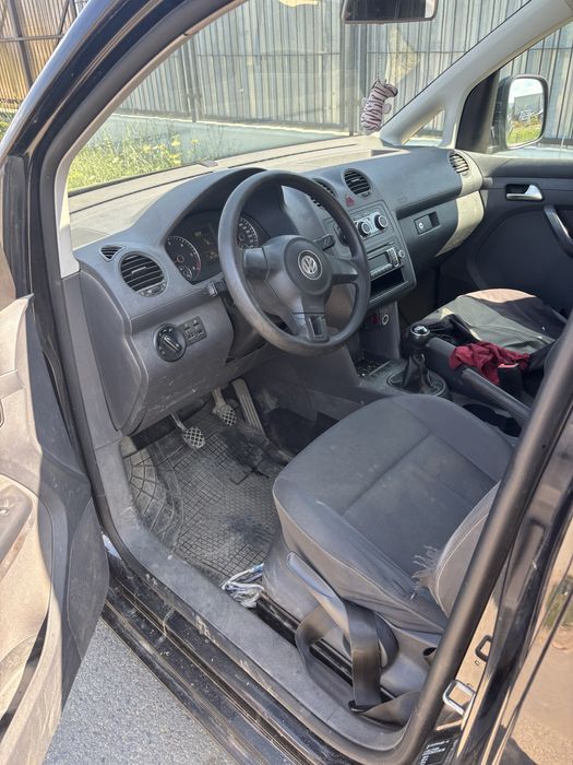 Dezmembrez VW Caddy MAxi 2013 1.6 TDI