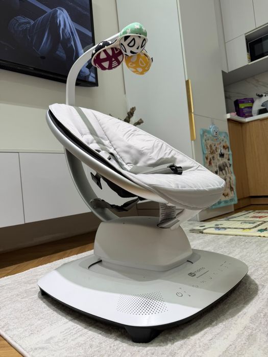 Шезлонг mamaroo 5 с блютузом