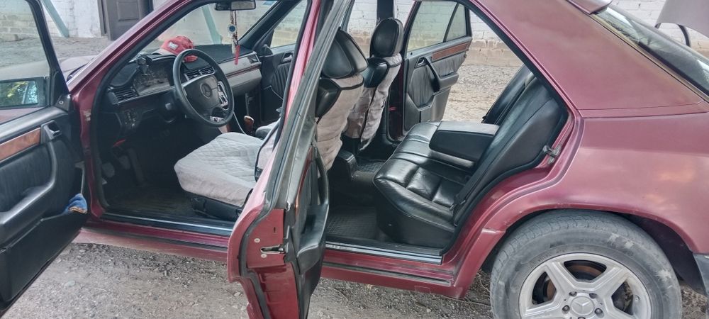 Продам Мерс 1994 года Е 280