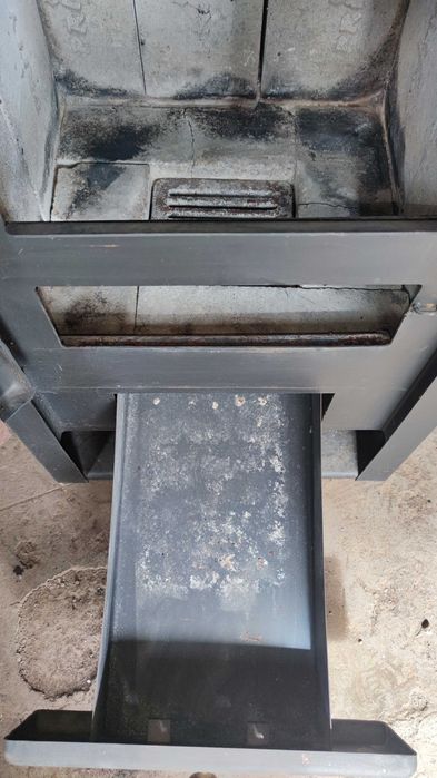 Камина "Прити - К22СР" с чугунен плот