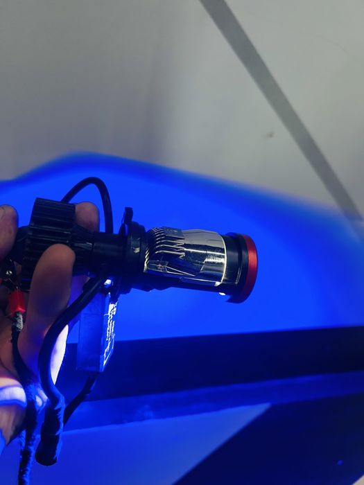 Y7D Led H4 kok oq yonadigan