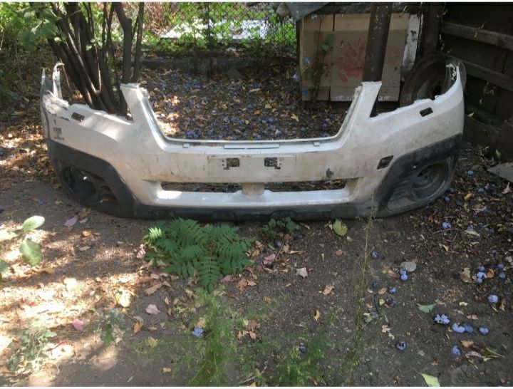 Передний бампер Subaru Legacy Outback