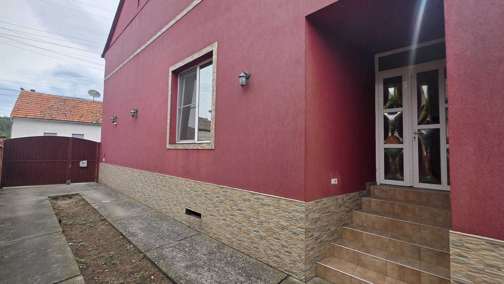 Casă Familiala in Lipova
